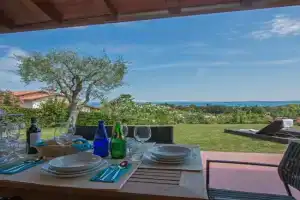 Borgo Stropea by Whale Homes Guest house, Soiano del Lago