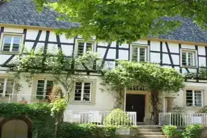 Mosel-Side De Luxe Suite Apartments, Reil
