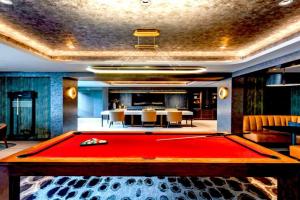 Spacious Apartment in Prime Location Near Metro, Arlington