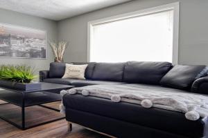 Childrens Musuem - Spacious - Free Parking- Family Friendly Guest house, Indianapolis