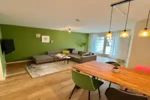 Stilvolles & helles Apartment mit Sonnen-Terrasse, Schwetzingen