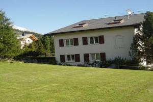 Apartment Suot Rövens by Interhome, Samedan