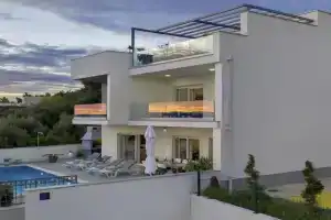 Holiday Home Villa inmitten der Natur in ruhiger Lage by Interhome, Krvavica