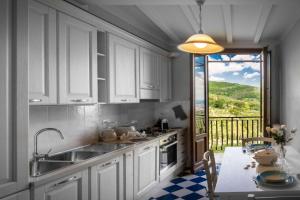 Apartment Wohnung La Volata in e Cozzile by Interhome, Massa