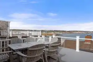 Rare Waterfront Luxury Penthouse|Bearskin Neck, Rockport