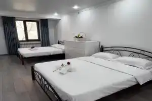 Gongwaan hotel, Almaty