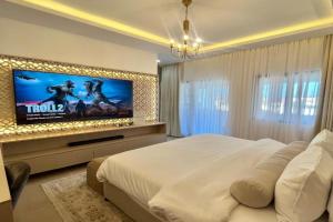 Farhana Home Next to Ferry & Forodhani Stone-town Apartments, Bububu