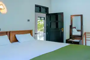 Lotus Villa, Tissamaharama