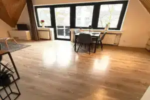 City Apartment, Parkplatz, 2 Balkone, Wi-Fi, TV, Rheda-Wiedenbruck