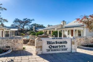 Blacksmith Quarters on Barons Creek Hotel, Fredericksburg
