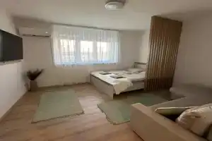 Rába Apartman, Gyor