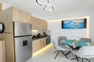 The Infinity Blue Apartments, Leptokaria