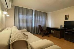 Nagorka Tsentr 2 kv avto otoplenie teplaya Apartments, Dnipropetrovsk