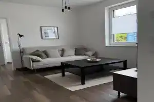 Moderne Ferienwohnung, separater Eingang, Neubau, Smart Tv & Wifi & Kaffemaschine inklusive Apartments, Lohr am Main