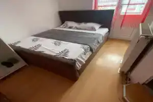 Apartmani Centar, Chabats