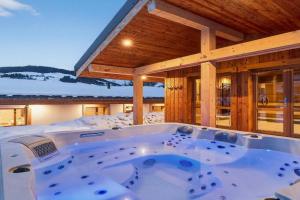 Luxury Chalet with Private Spa & Wellness Area, Megeve