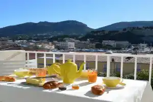 Le Bellavista T2 Emplacement Apartments, Cassis