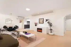 嘉发3店5F-Mayhome B&B-near the Bund and Nanjing West Road People Square with 3 bedrooms-4 beds elevator apart ment and Nearby West Nanjing Road Metro, Shanghai