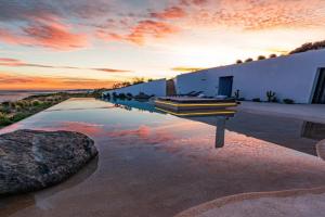Skylines Estate Villa, Aliki