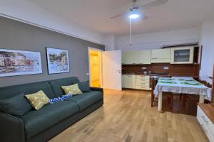 Il Gabbiano Bianco by Holiday World Apartments, Lavagna