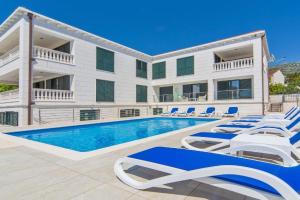 Villa, Slano