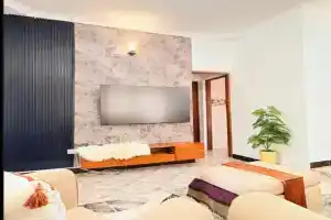 Cozy-Homey with solar system power24hr -Firepit-Free Parking-Garden swing Guest house, Arusha
