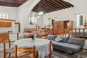 Antonys Garden House, Episkopi