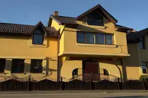 Luxury Apartaments 3, Truskavets