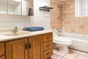 FULL KITCHEN 14min from DTOWN Room B, Montreal