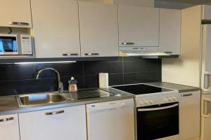 Central Apartment for 2 with Sauna, Kemi