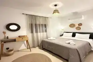 Dvillas one bedroom apartment, Svoronata