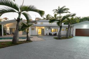Villa for rent in troux aux biches, Mont Choisy