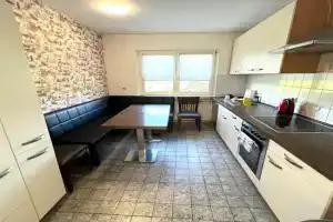 Wohnung mit 6 Betten im EG Apartments, Frankfurt am Main