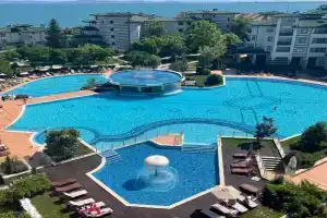 Plami Apartament, Ravda