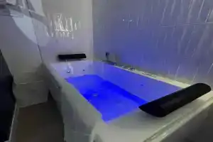 Appartement avec balnéothérapie Apartments, Honfleur