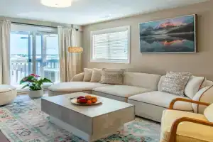 Cozy retreat near lake Simcoe and parks Apartments, Barrie