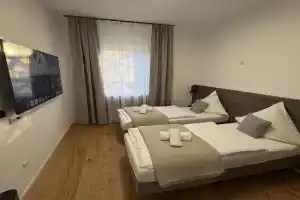 Große City Wohnung 4 Zimmer, 7 Betten Apartments, Rosenheim
