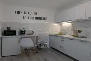 Liliom Apartman, Szentendre
