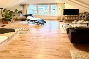 Rooftop Lounge Apartment 7 - Stilvoll wohnen nahe der Uniklinik, Homburg