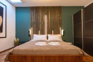 Moulin Rouge Apartments, Syros Island