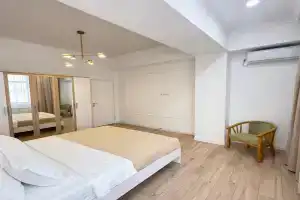 Noor apartment Boulevard Erkindik and-Park Mall, Bishkek