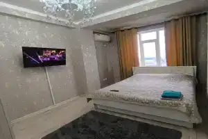 Sovremennaya s balkonom, prospekt Zhibek-Zholu, Do 2 gostey Apartments, Bishkek