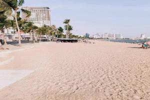 Beautiful Sandy Pattaya at NeO Seaview Condo Apartments, Jomtien Beach