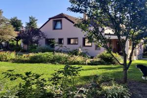 Hidden Gem Villa & Gated Parking, Cesky Krumlov