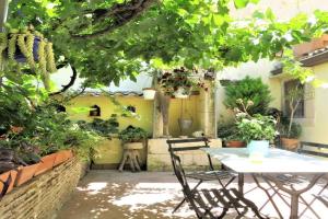 La Casa Delle Fate, Syracuse