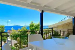 Nissaki Apartments and Vasilis House, Nisakion