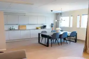 Stylish 2-bedroom family apt. with sauna and parking, Helsinki