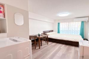 2 Shinjuku kabukicho, New renovated, 4 min talk to subway stn, Elevator, 新宿歌舞伎町, 新装修, 步行三分到东新宿站, 有电梯 Apartments, Kawasaki