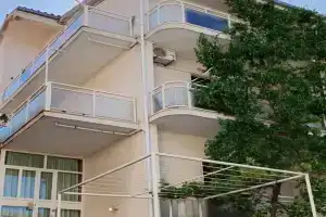 Apartments by the sea, Makarska - 25784, Baska Voda