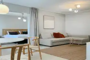 Top-Floor 1BR & AC - Metro at Door - 5min to Center Apartments, Helsinki